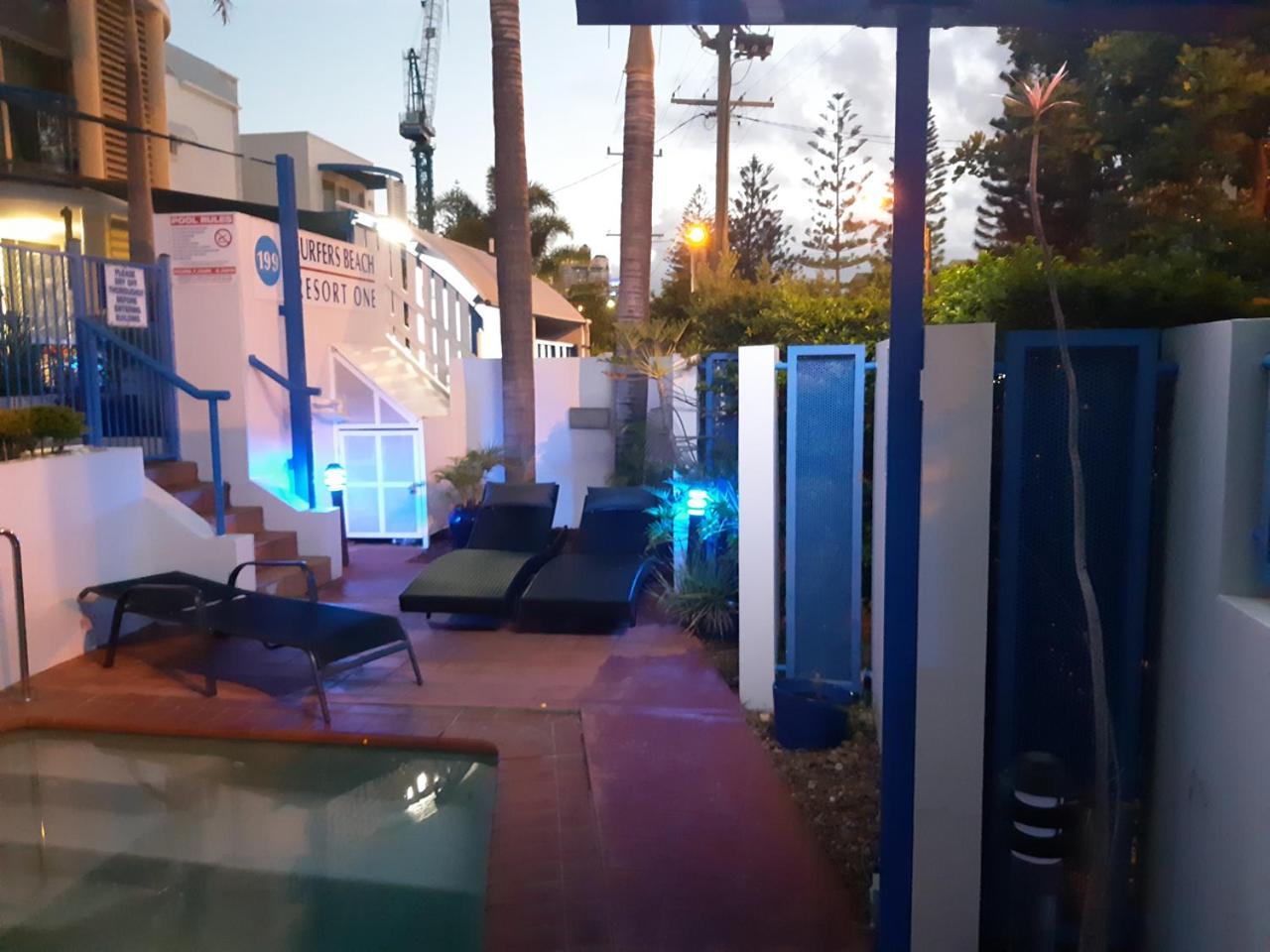 Surfers Beach Resort One Gold Coast Exterior photo